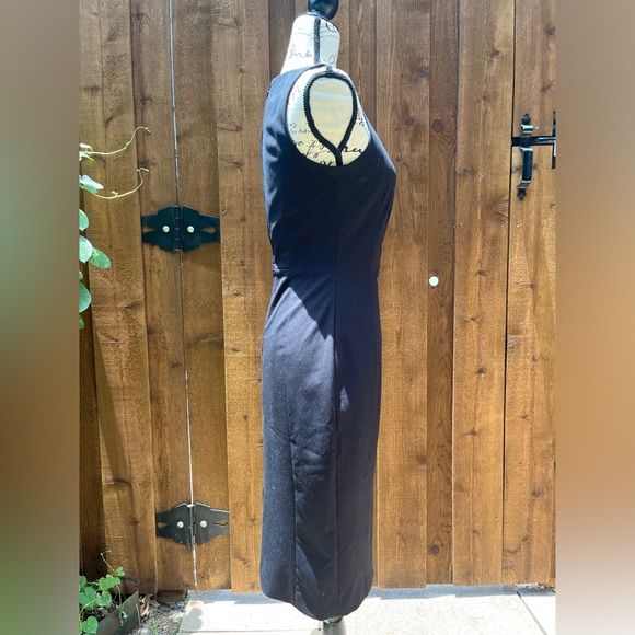 H&M Sheath Bodycon Sleeveless Midi Little Black Dress Size 6 EUC - Picture 4 of 9